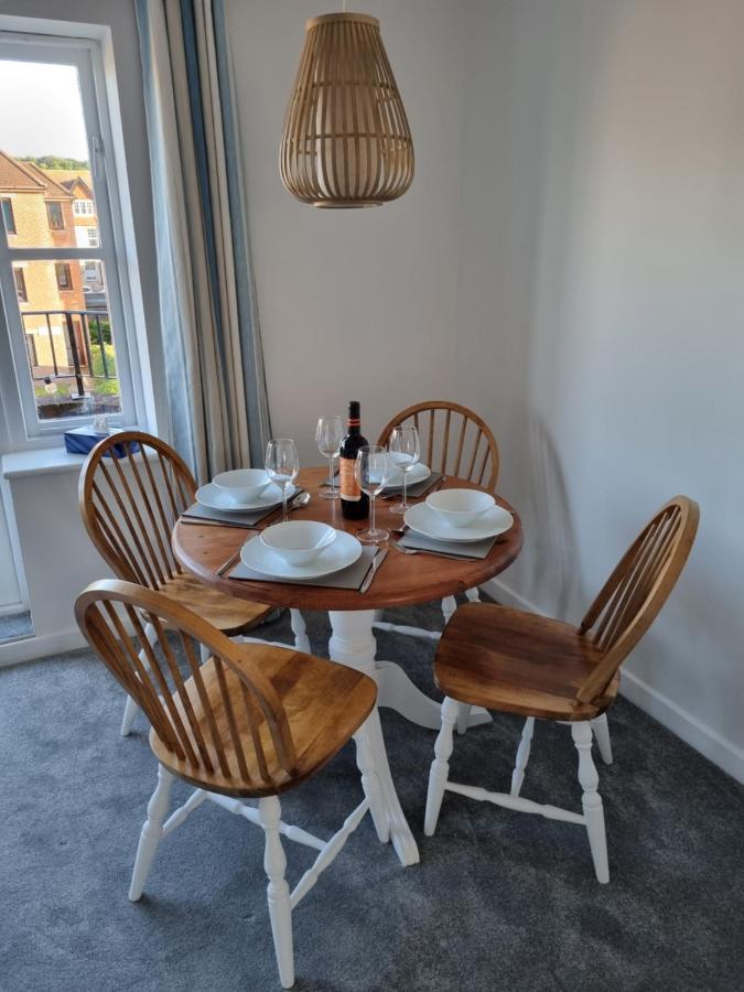 Apartmán Hightide - 2 Bed With Parking, Balcony & Sea View. Swanage Exteriér fotografie
