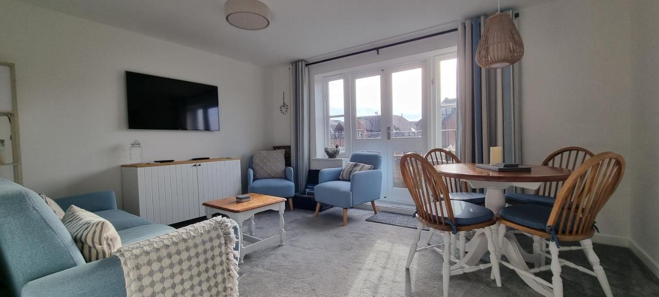 Apartmán Hightide - 2 Bed With Parking, Balcony & Sea View. Swanage Exteriér fotografie