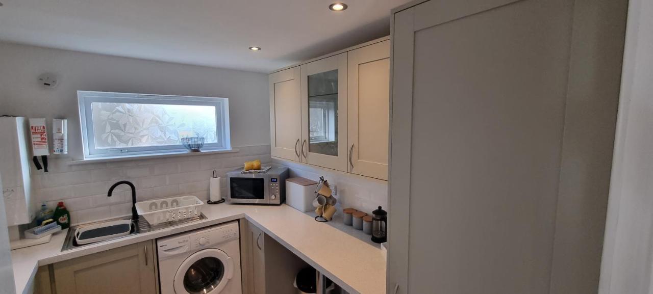 Apartmán Hightide - 2 Bed With Parking, Balcony & Sea View. Swanage Exteriér fotografie