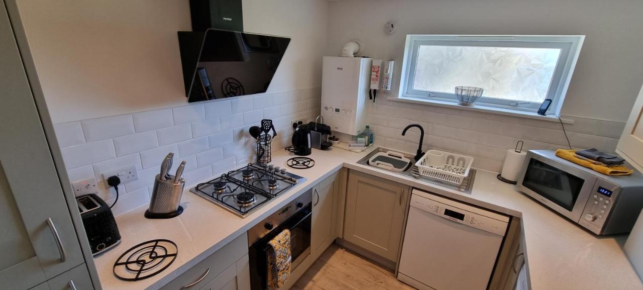 Apartmán Hightide - 2 Bed With Parking, Balcony & Sea View. Swanage Exteriér fotografie