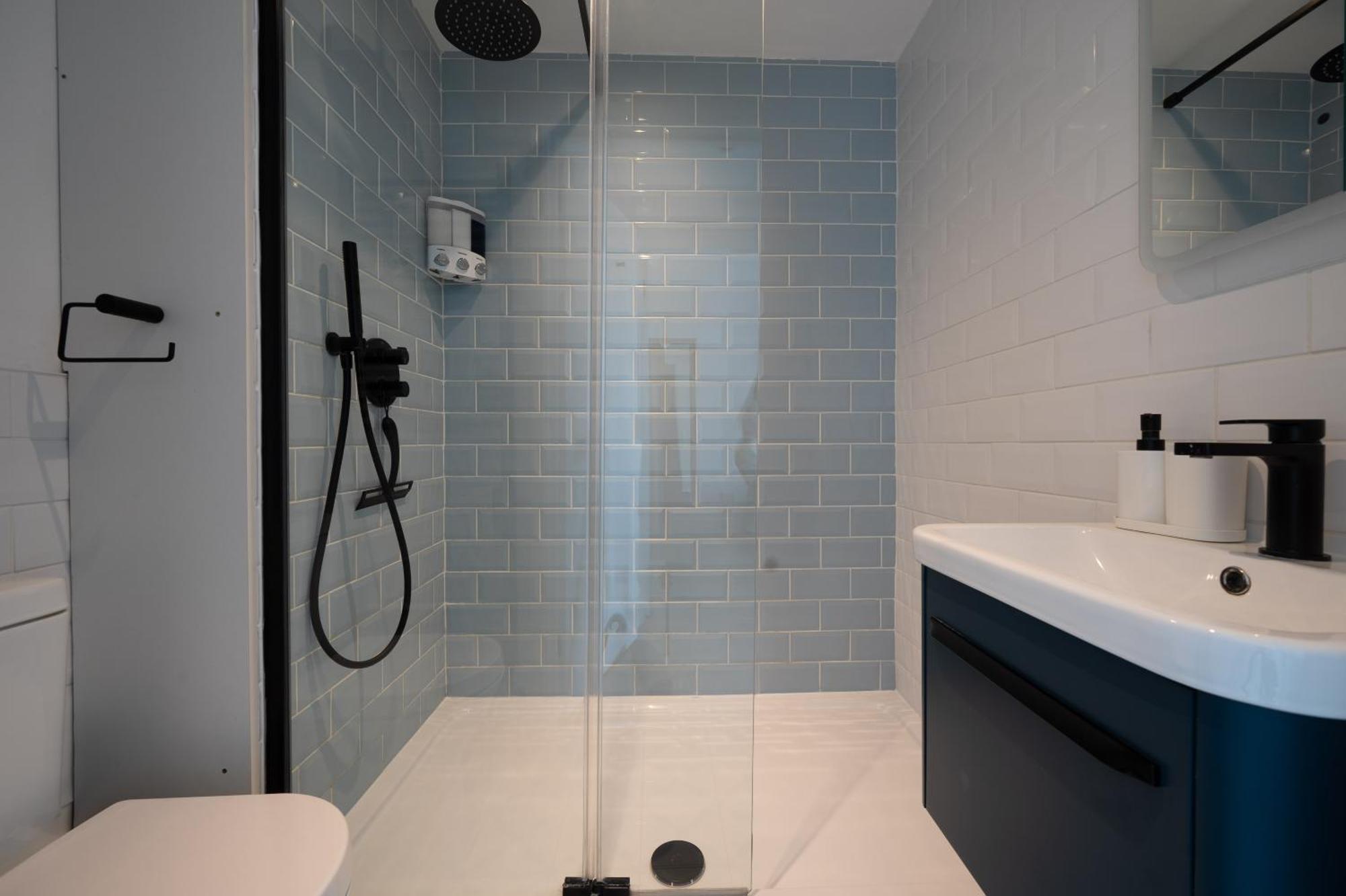 Apartmán Hightide - 2 Bed With Parking, Balcony & Sea View. Swanage Exteriér fotografie
