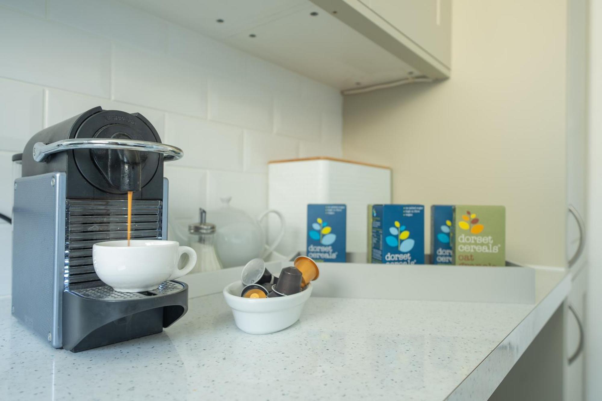 Apartmán Hightide - 2 Bed With Parking, Balcony & Sea View. Swanage Exteriér fotografie